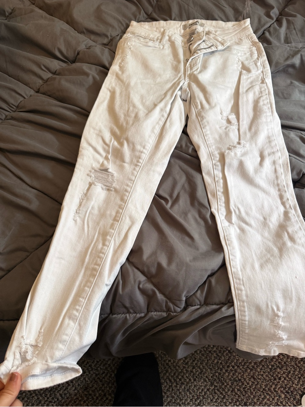 refuge White Distressed Skinny Jeans